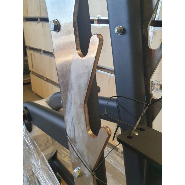 BH L845 squat rack - brugt